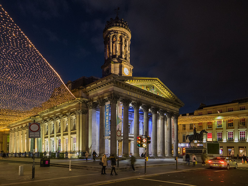 Gallery of Modern Art Glasgow (GoMA) Gallery of Modern Art Glasgow, outside at night lit up (GoMA)