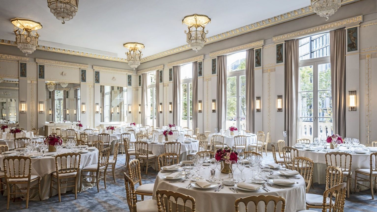 Hotel-Lutetia---Cristal-Ballroom---Gala-Dinner Andaz Prague by Hyatt Prague
