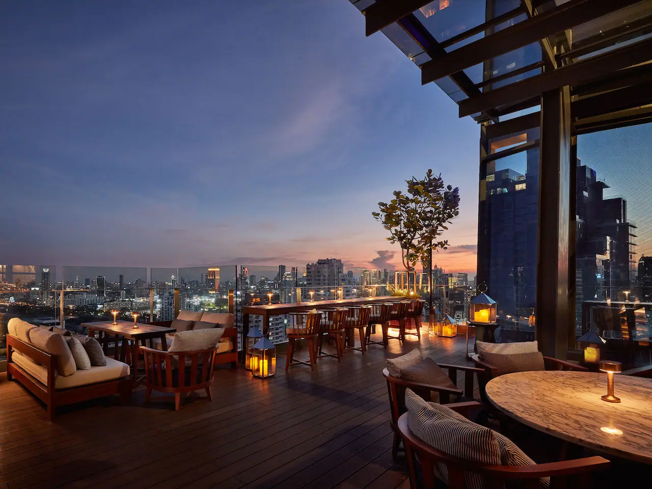 Hyatt-Regency-Bangkok-Sukhumvit-P174-Spectrum-Terrace-Seating.4x3