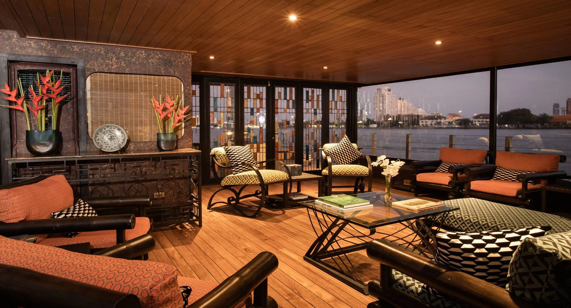 loy-river-song-living-area AP ORIENTAL BEACH