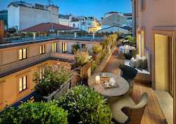 MOMLN RM 420 TERRACE FINAL 01AA The Augustine Prague
