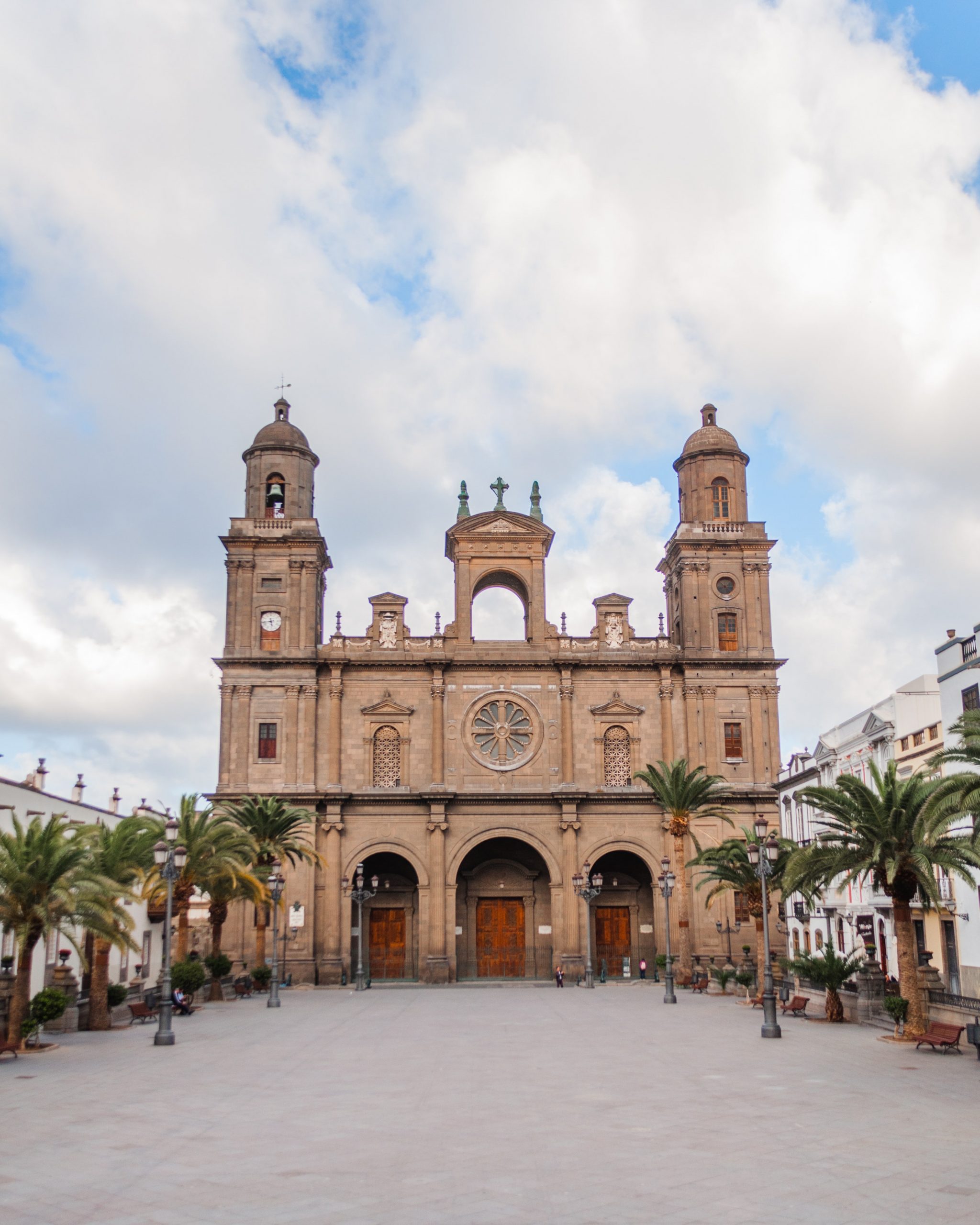 hert-niks-LwbPw1c9B60-unsplash Hotel 3BH Faro
