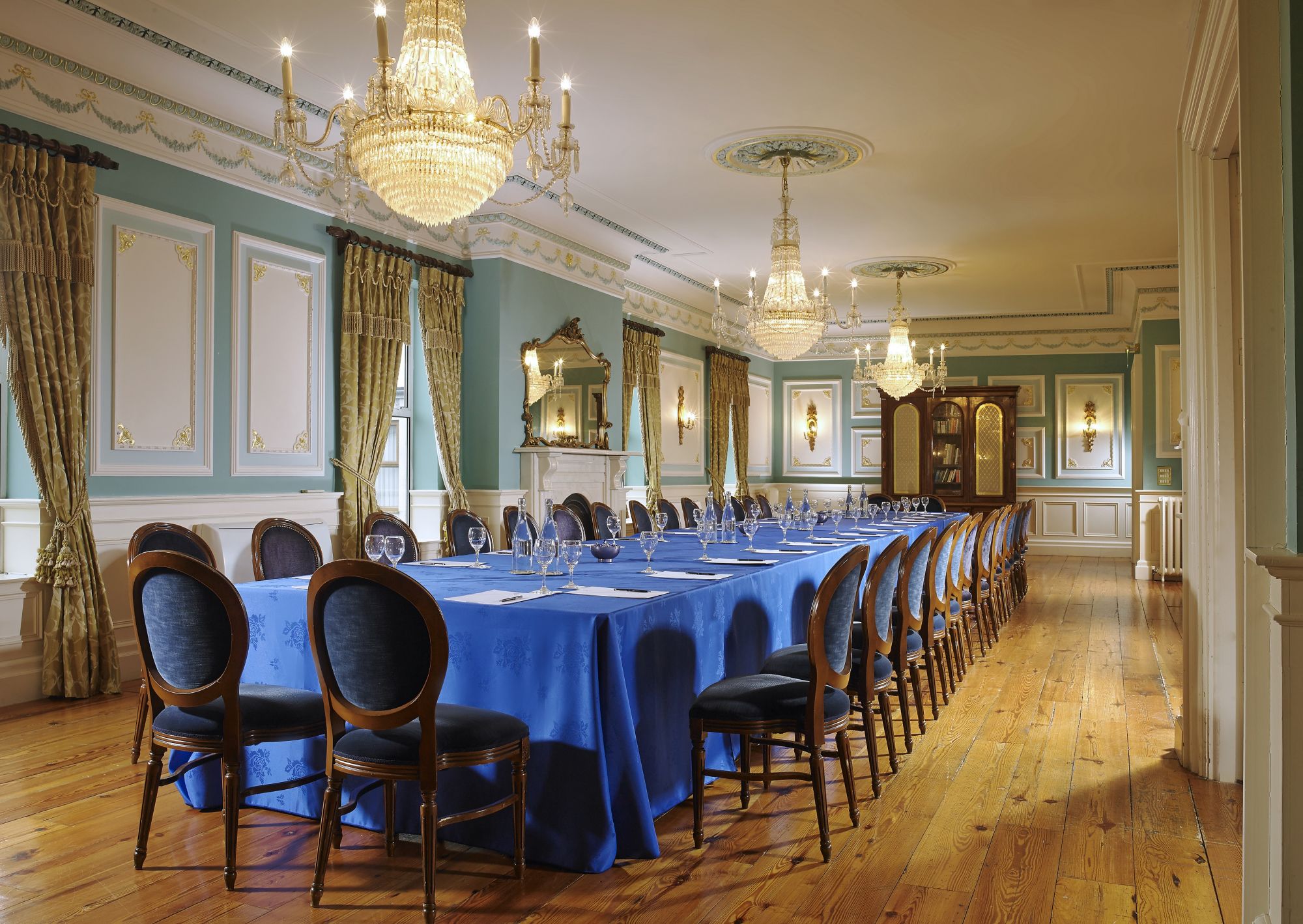 12_belling_suite_meeting_room