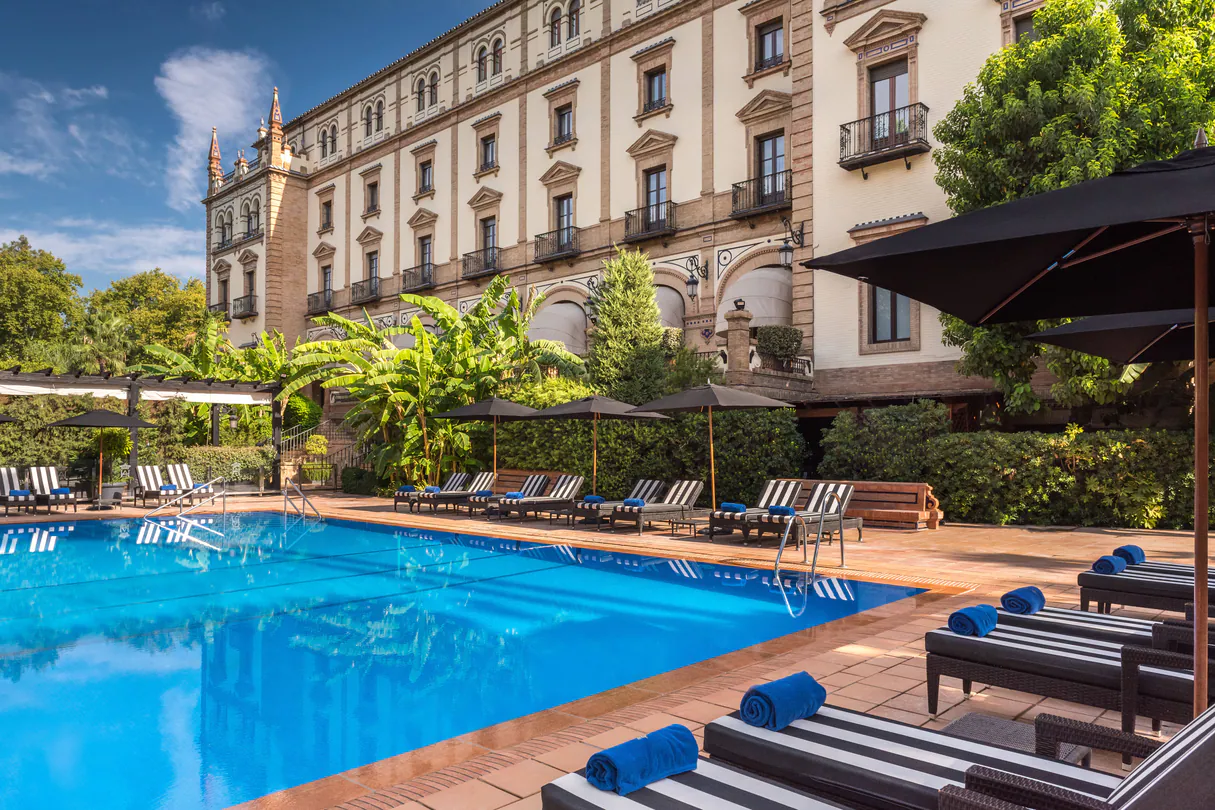 svqlc-pool-1225-hor-clsc